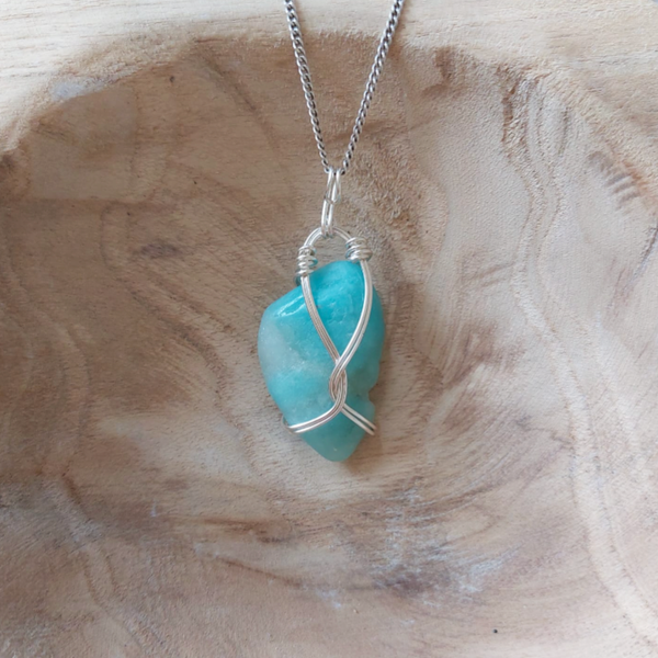 Wire wrapped Amazoniet hanger (handgemaakt)