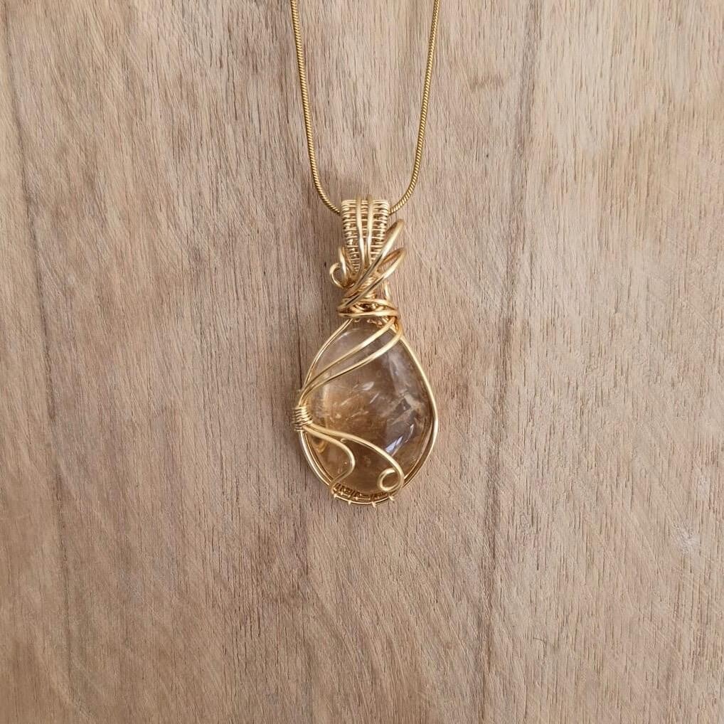 Wire wrapped Gebrande Amethist hanger (handgemaakt)