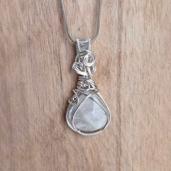 Wire wrapped Belomoriet/Peristeriet hanger (handgemaakt)
