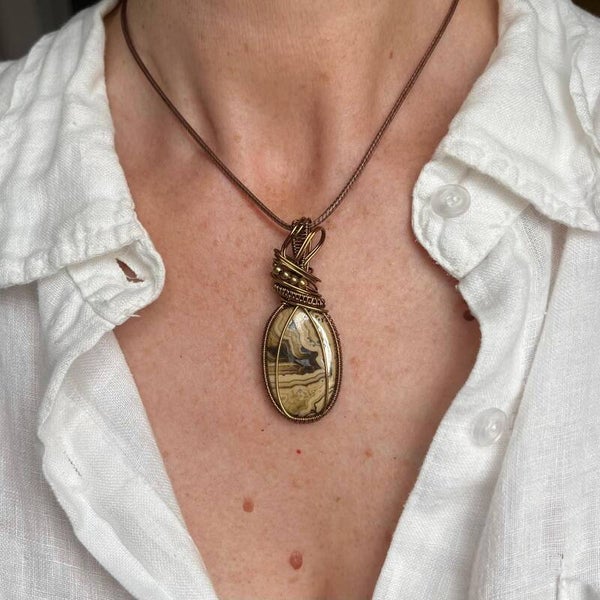 Wire wrapped Schalenblende hanger (handgemaakt)