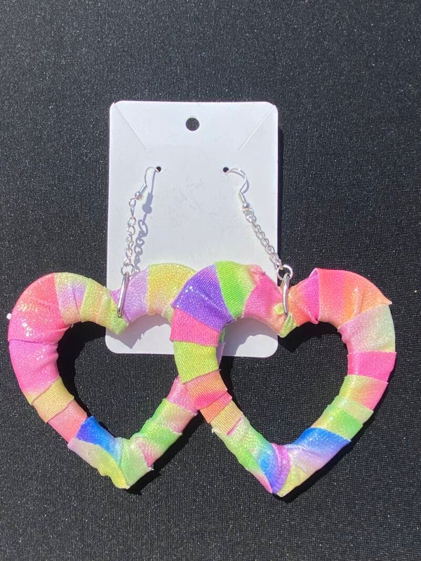 Bubblegum Pink Heart Earrings