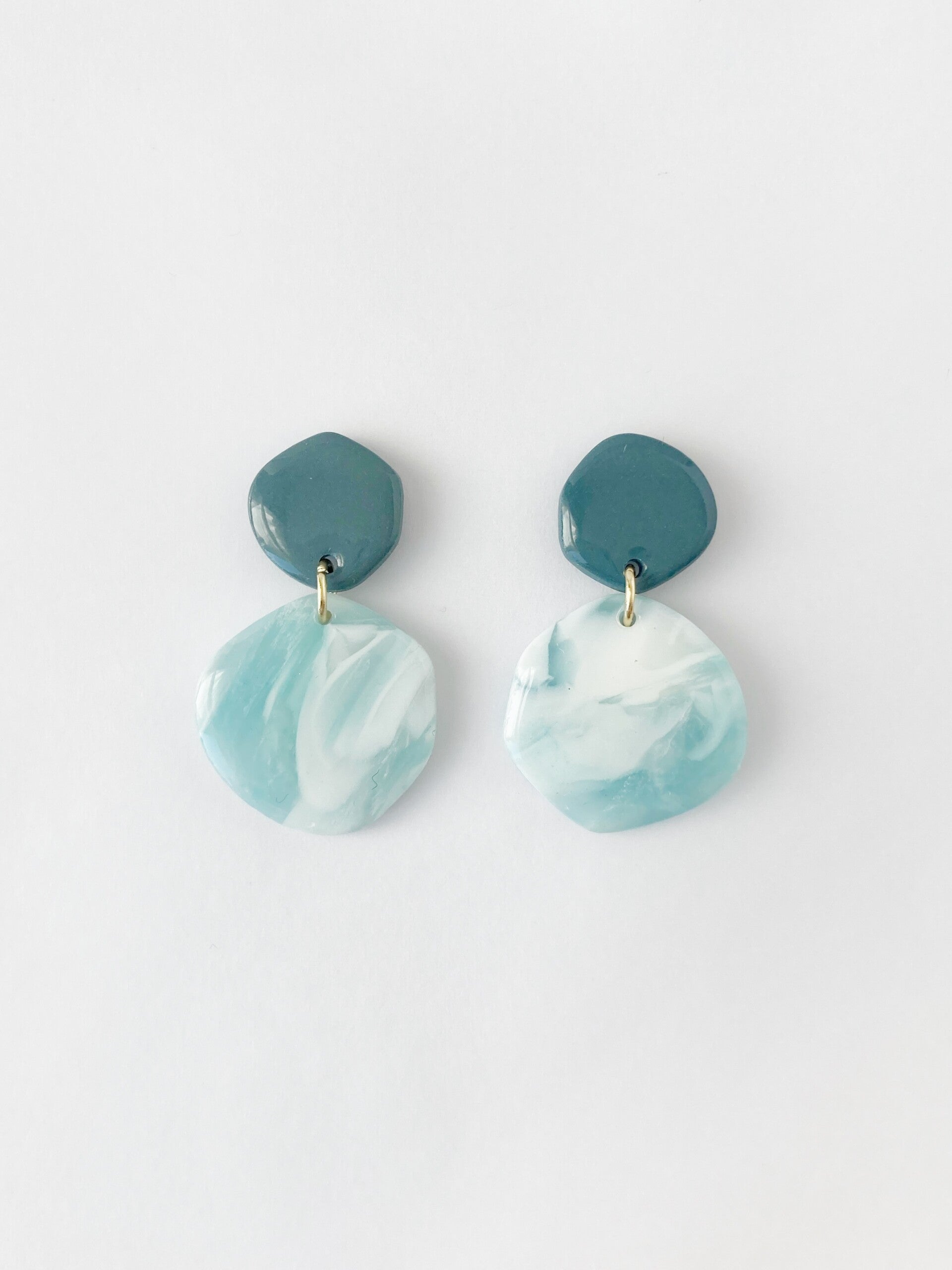 Arc -Blue Gray / White