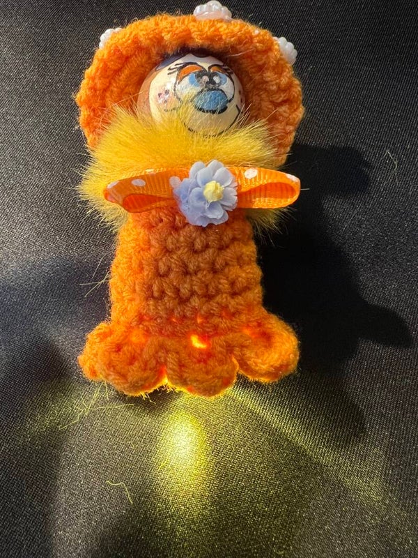 Taschenbaumler mit Lämpchen