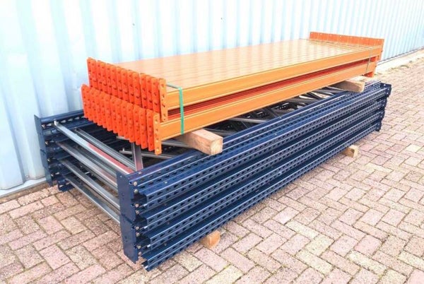 Lot 124-268 Porte palettes