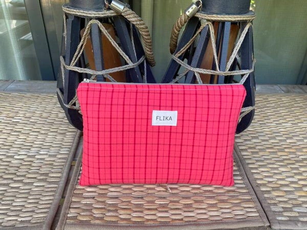 Bolso de mano o neceser plano rosa flúor