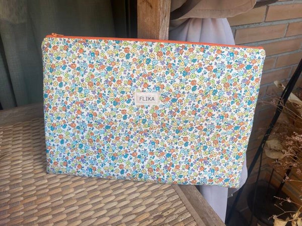 Funda de ordenador flores naranjas