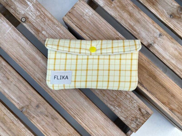 Funda de gafas cuadros amarillos