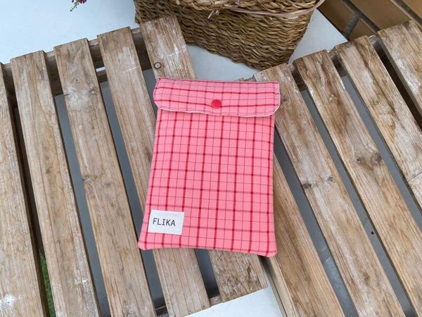 Funda de Kindle cuadros rosa