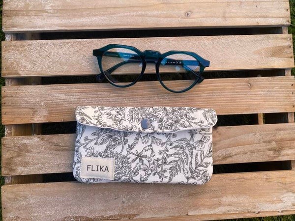 Funda de Gafas Verde Flores