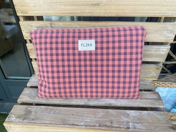 Bolso de mano o neceser plano vichy rosa