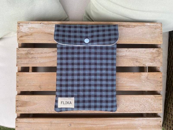 Funda de Kinfle vichy azul