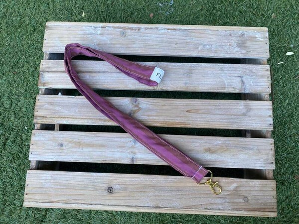 Lanyard rayas rosas y marrones