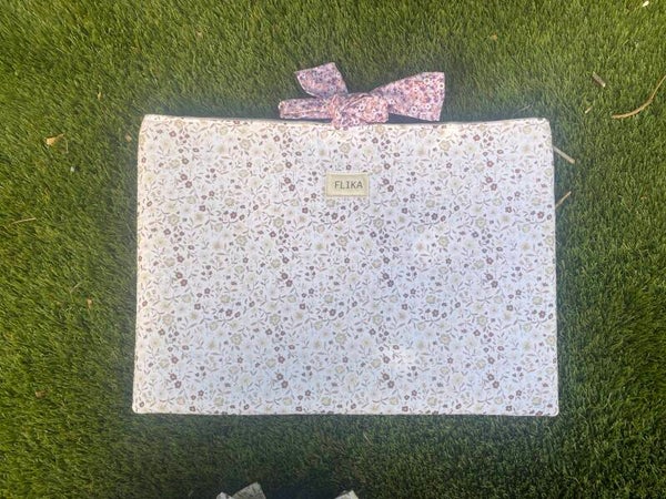 Bolsita talla L flores crudo y marrón