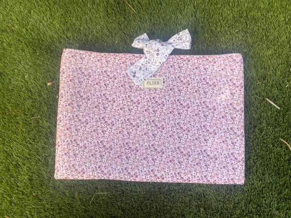 Bolsita talla L flores rosa y morado