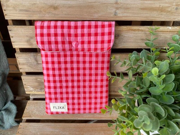 Funda de Kindle vichy rojo y rosa fosforito