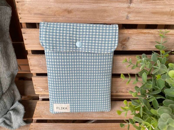 Funda de Kindle vichy azul clarito