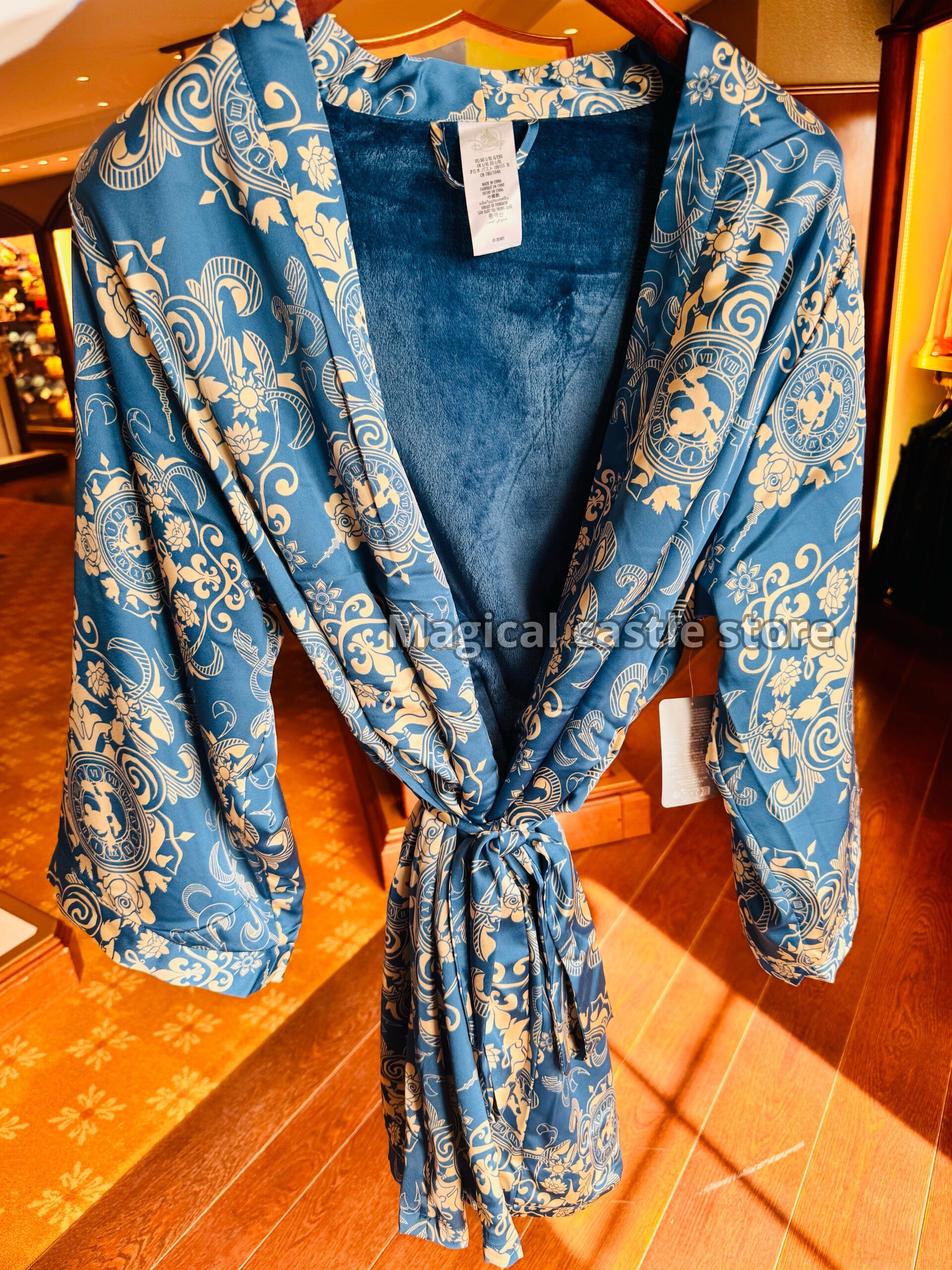 Disneyland hotel - satin / fleece dressing gown - Disneyland Paris