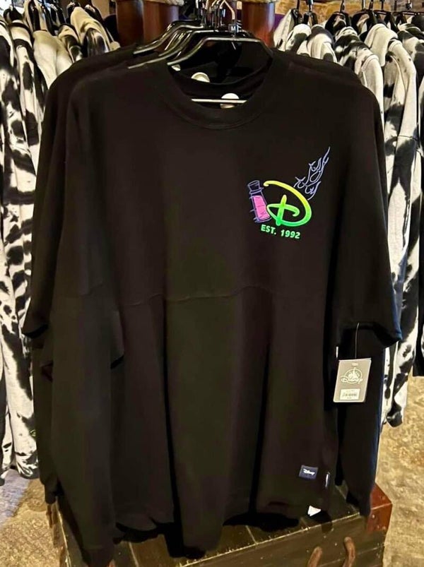 Black Villians spirit jersey - Disneyland Paris