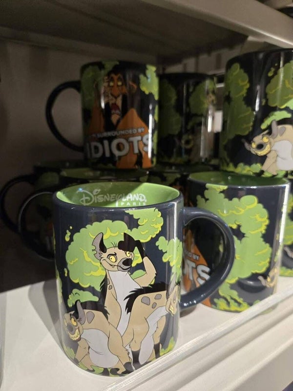 Scar “ i'm surrounded by idiots “ mug - Disneyland Paris