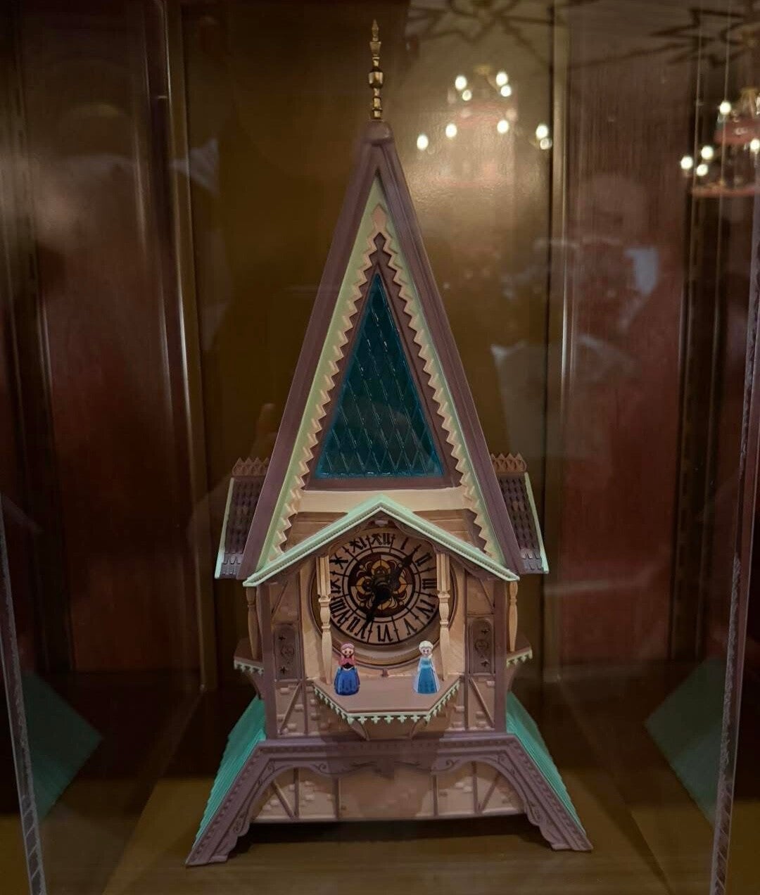 World of frozen clock Anna & Elsa - DLP