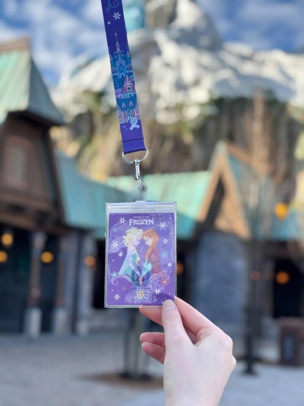 World Of Frozen lanyard - DLP