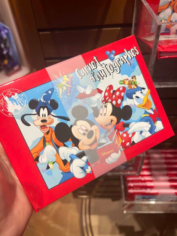 Autograph book red / mickey & friends Disneyland Paris