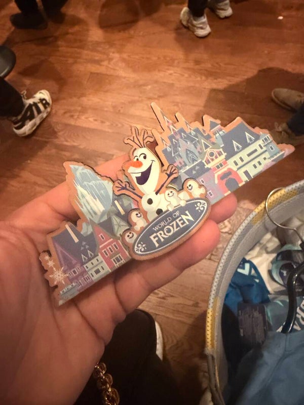 Olaf wood magnet - World Of Frozen - DLP