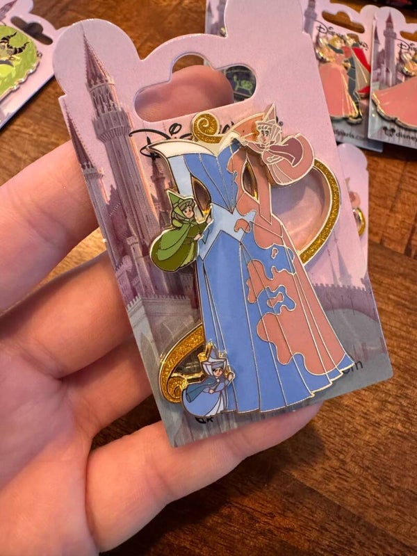 Aurora dress pin - October - Disneyland Paris