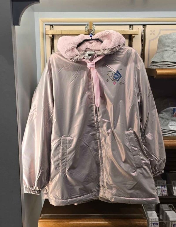 Sketch collection - pink fluffy jacket  - Disneyland Paris