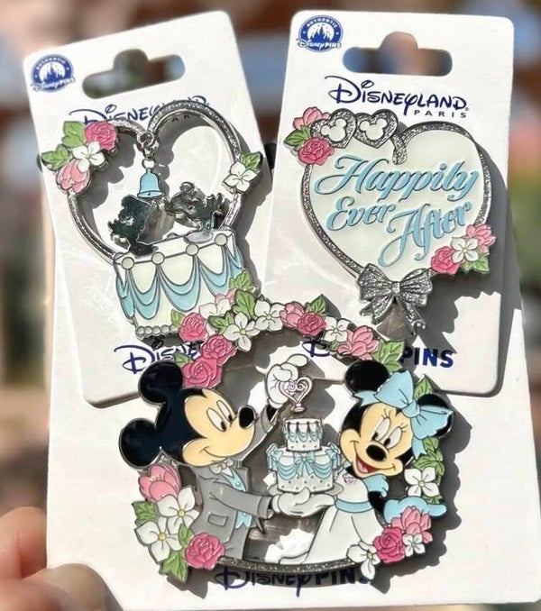 Pin - june - disneyland Paris