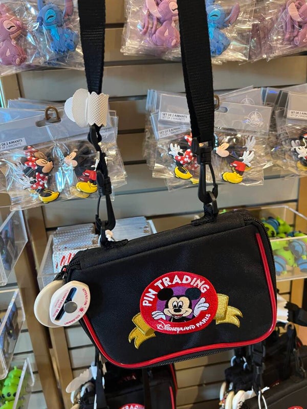 Pin trading crossbody - Disneyland Paris