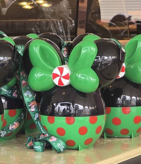 Christmas Minnie popcorn bucket - Disneyland Paris