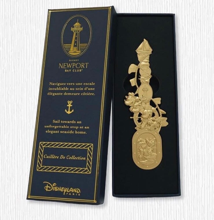 Newport bay collectable key - Disneyland Paris