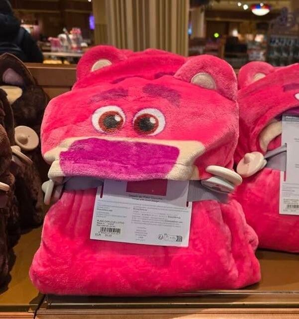 Lotso throw with hood - 150cm x 85cm - Disneyland Paris