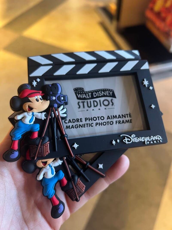 Walt Disney Studio’s photo magnet