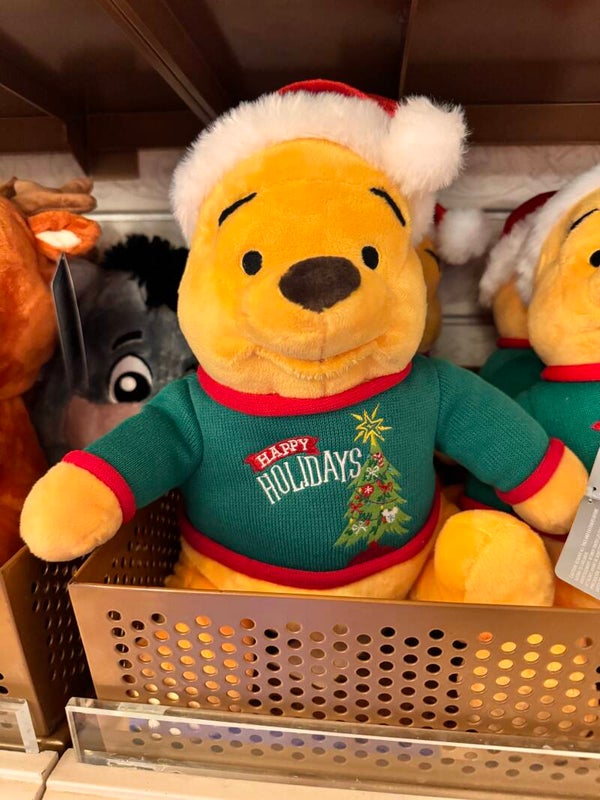 Winnie christmas plush - Disneyland Paris
