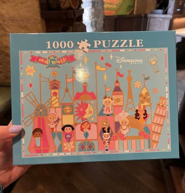 Its a small world 1000 pieces puzzle - Disneyland Paris