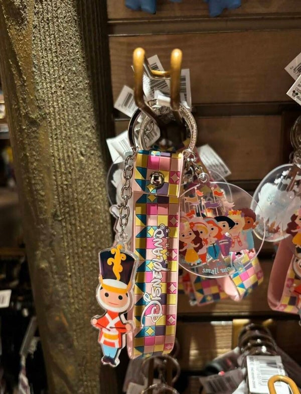 Its a small world - keychain - Disneyland Paris