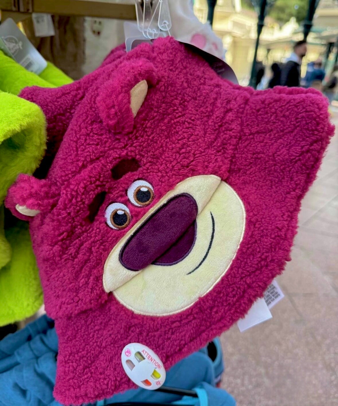 ADULT - Fluffy lotso bucket hat - Disneyland Paris