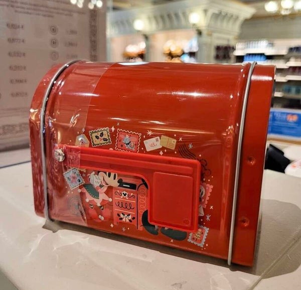 Christmas cookie mailbox - Disneyland Paris