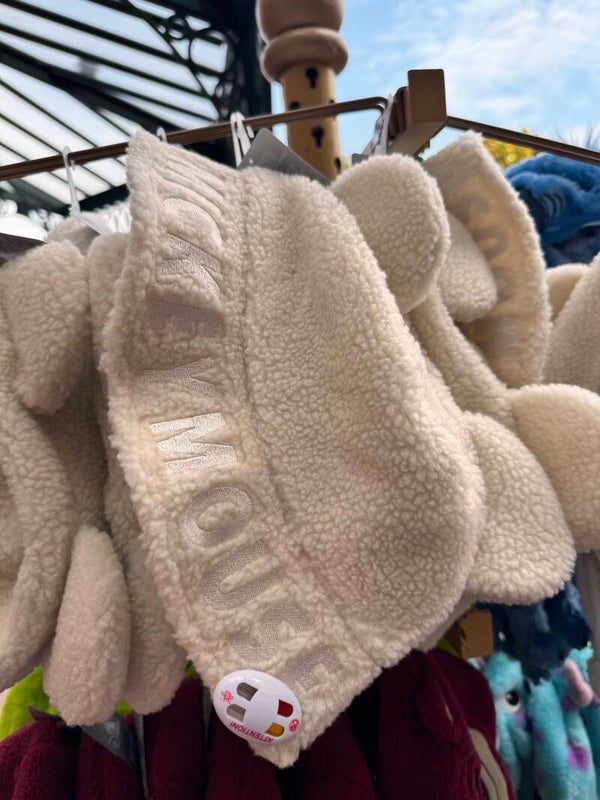 Fluffy white mickey mouse hat - ADULT - Disneyland Paris