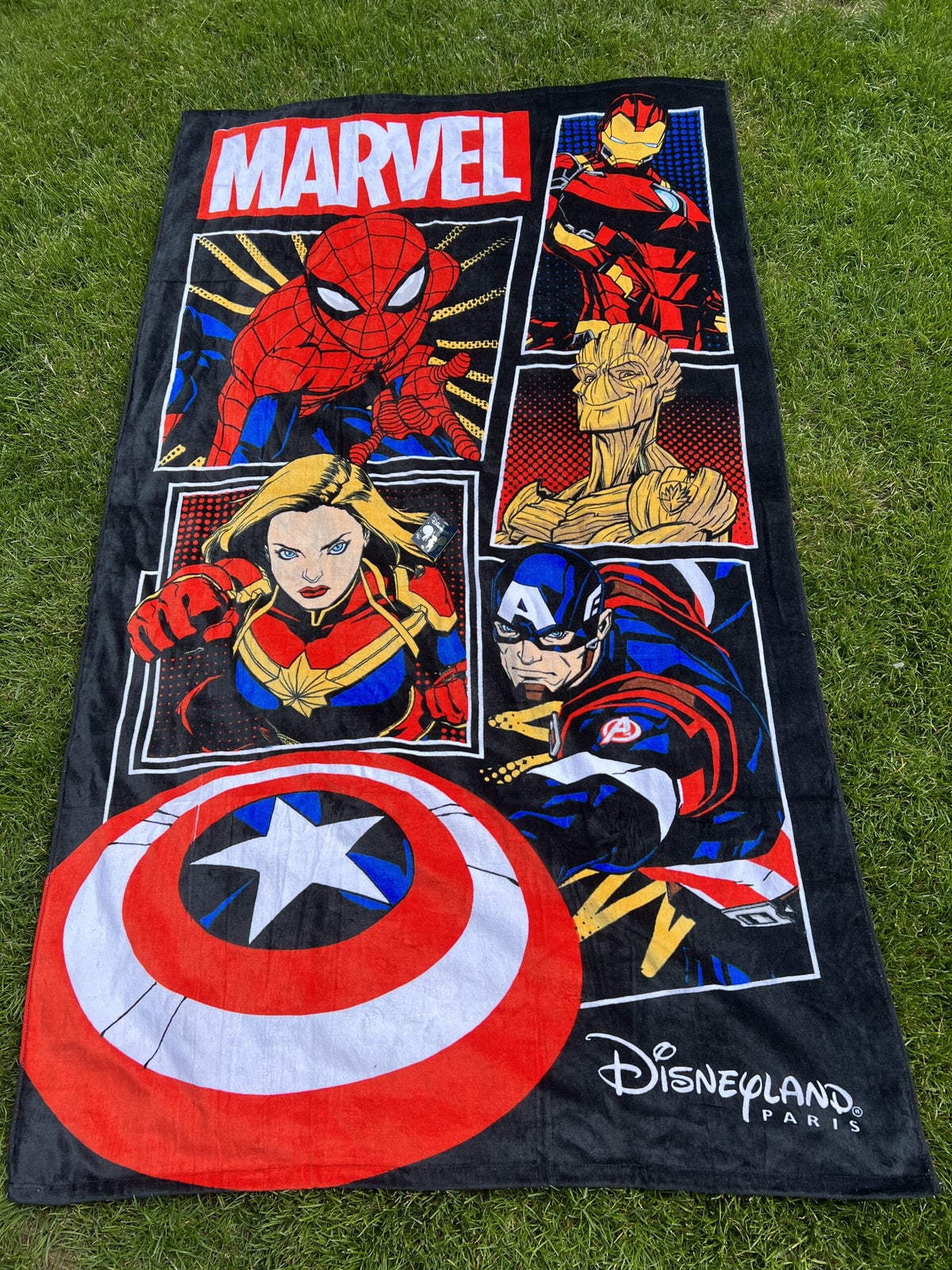 Hand Robe Marvel GROTE MARVEL HANDDOEK 2M x 1M | Magical Castle Store