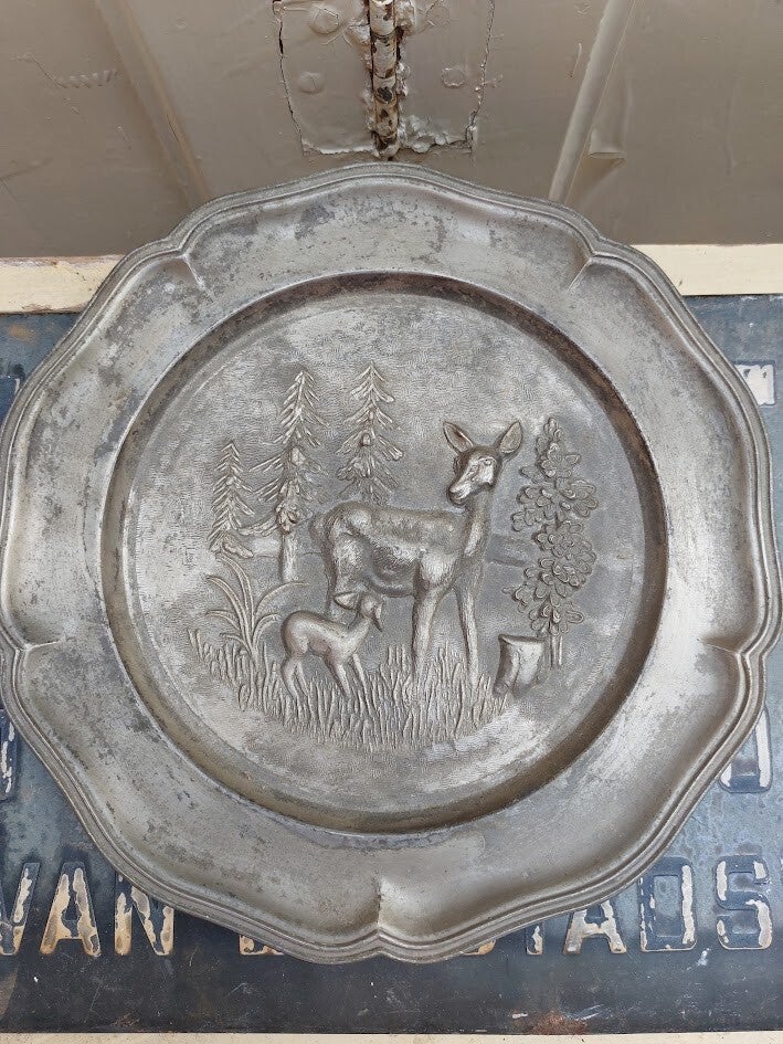 ♥ Tinnen muurbord ree met kalf