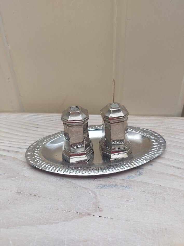 ♥ Peper en zoutstelletje + onderschaaltje