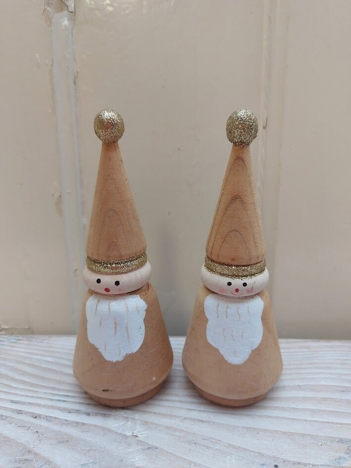 ♥ 2 houten kerstmannetjes