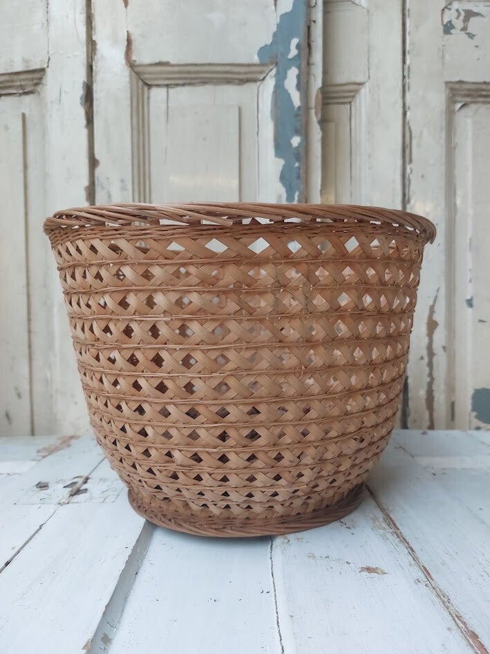 ♠ Oude rieten mand