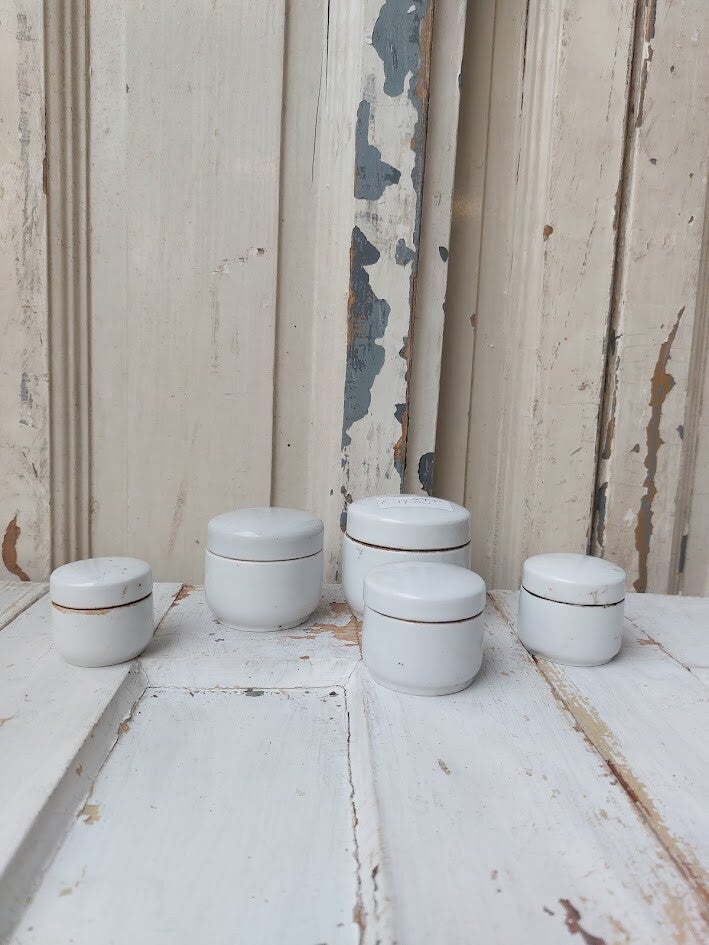 ♠ Oude keramische potjes