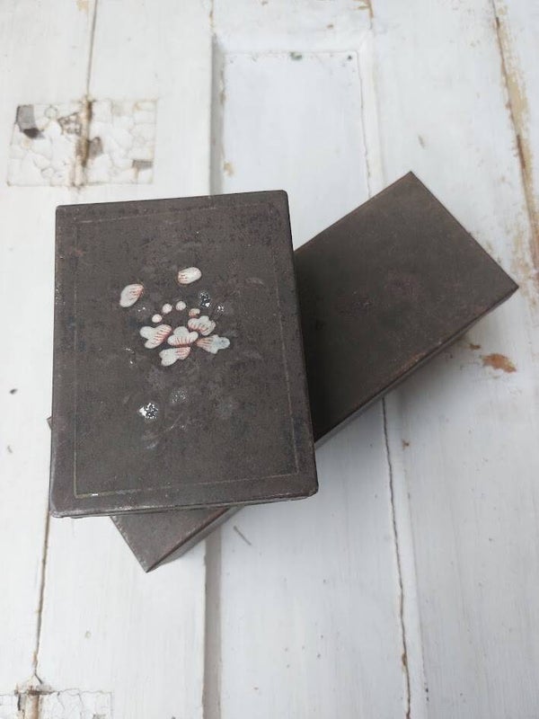 ♦ Oude doosjes