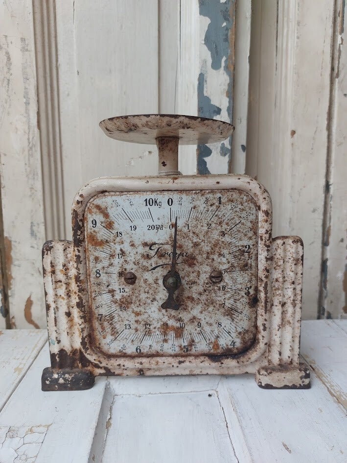 ♠ Antieke keukenweegschaal