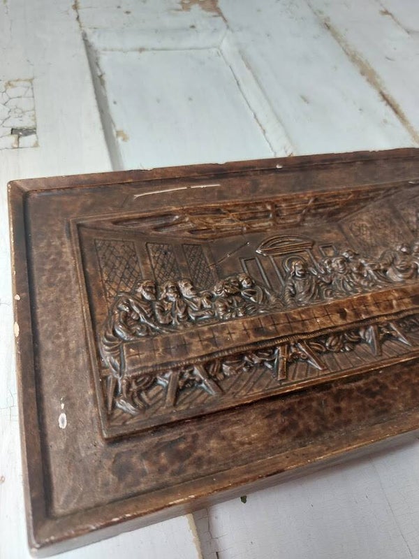 ♠ Houten reliëfsnijwerk van "Het Laatste Avondmaal"